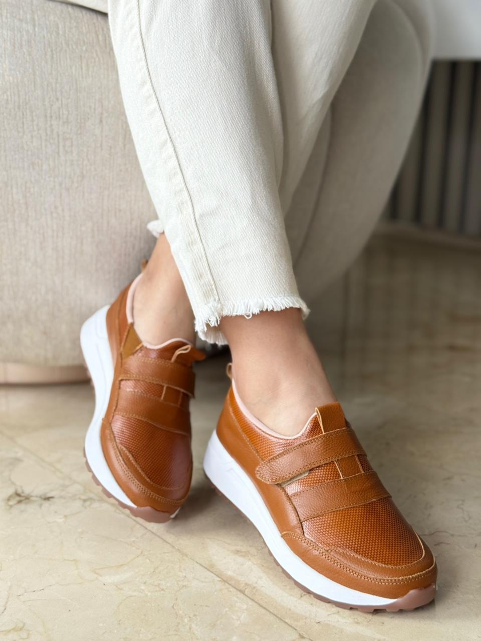 Casuales en cuero para dama Ema