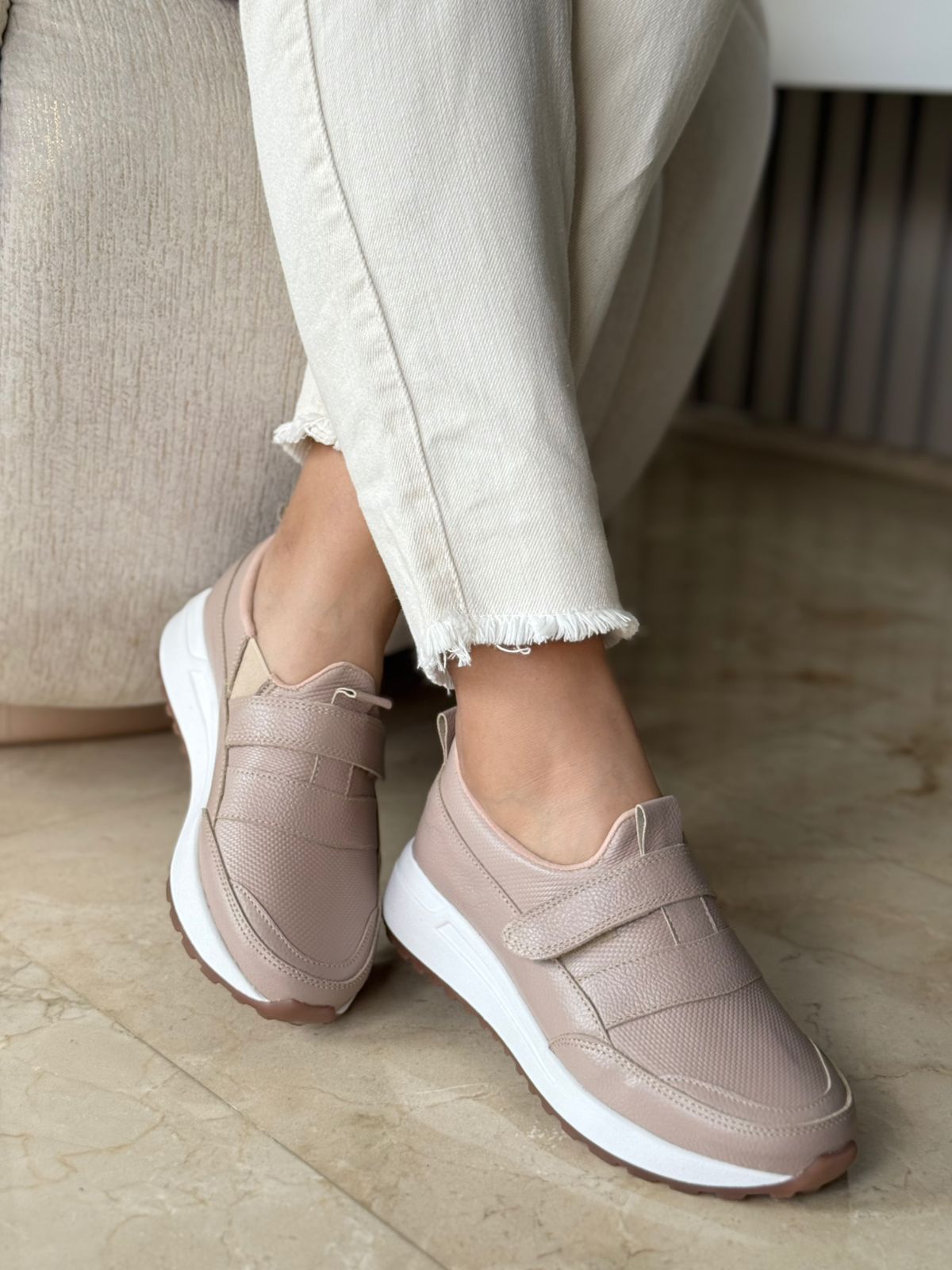 Casuales en cuero para dama Ema