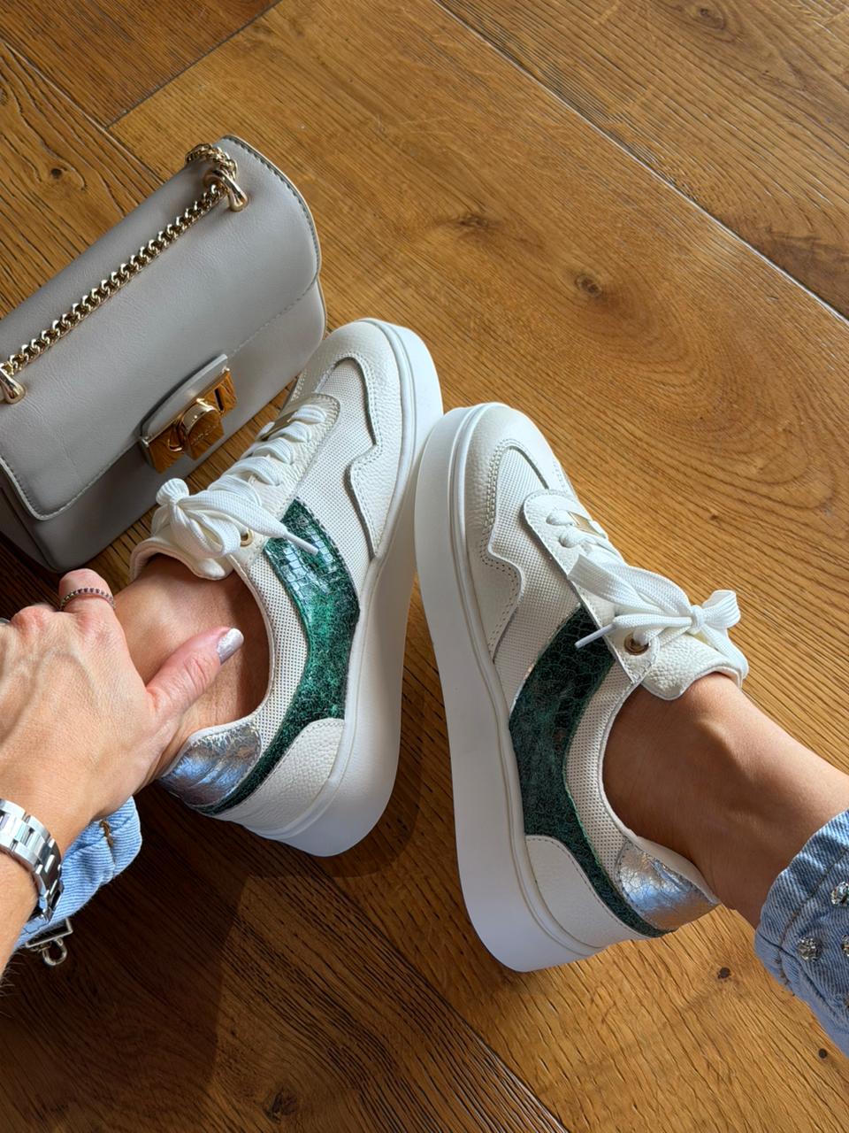 Deportivo en cuero para dama Selene