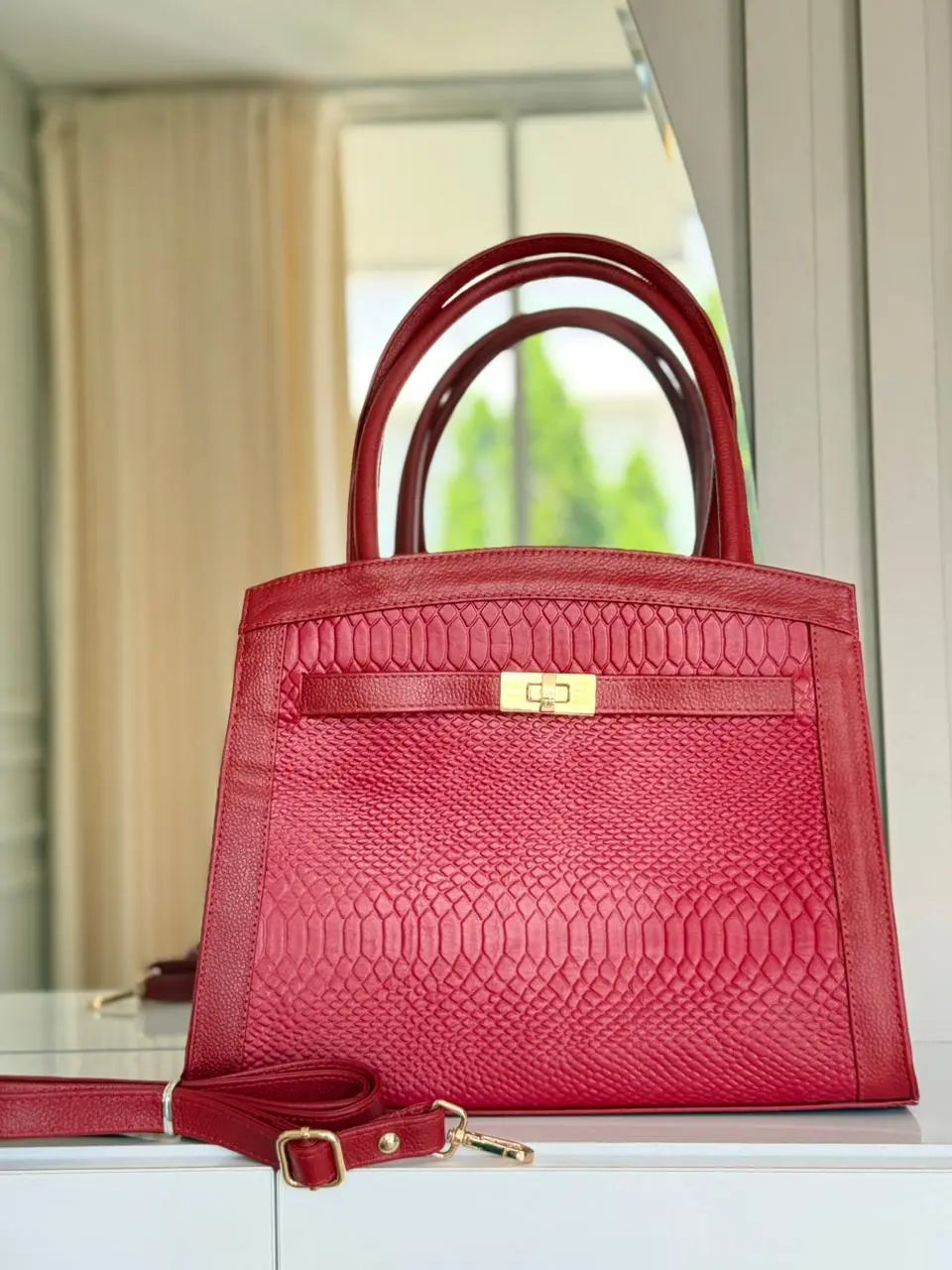 Cartera en cuero Gaia