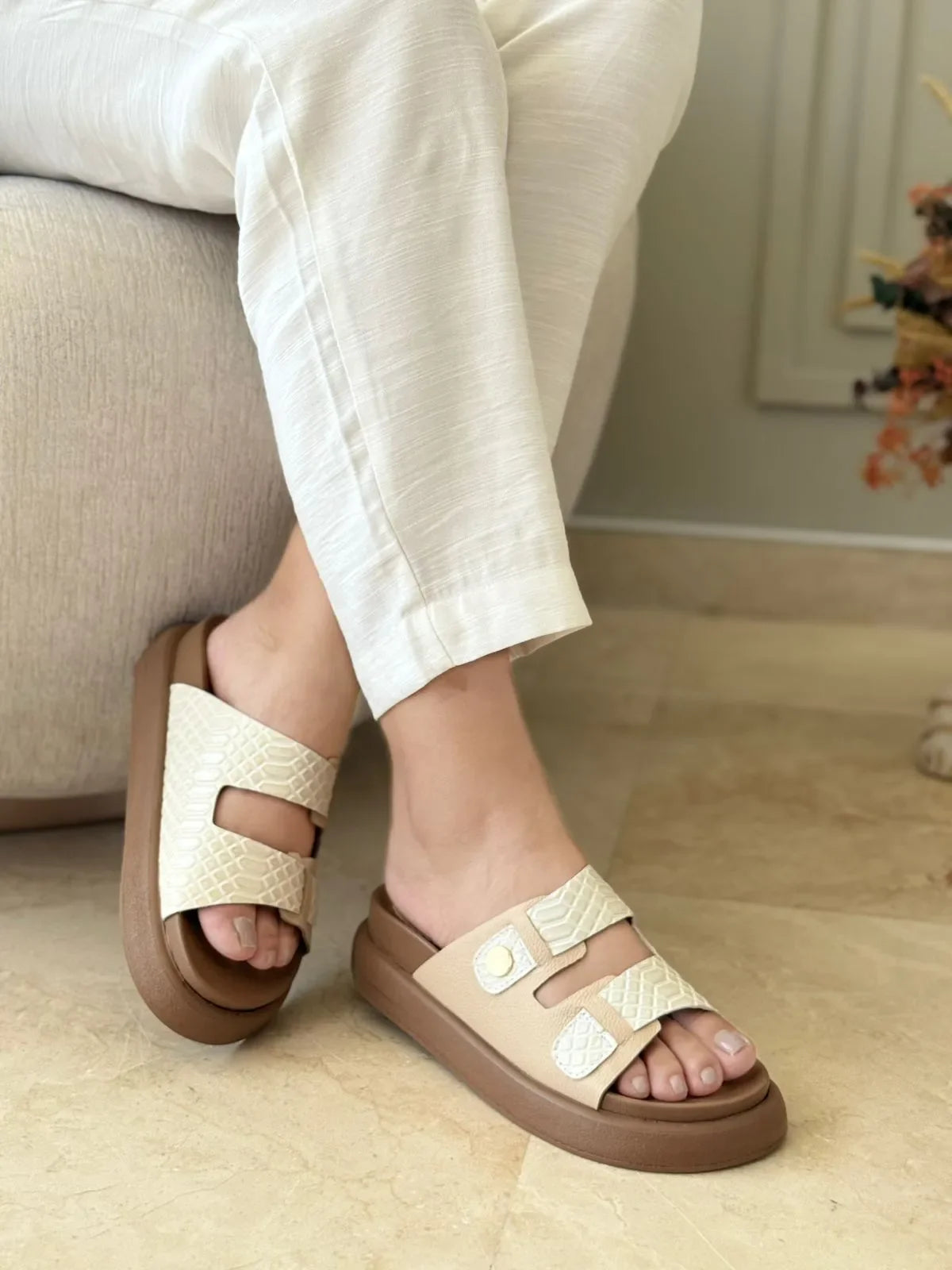 Sandalia en cuero para dama Fenix